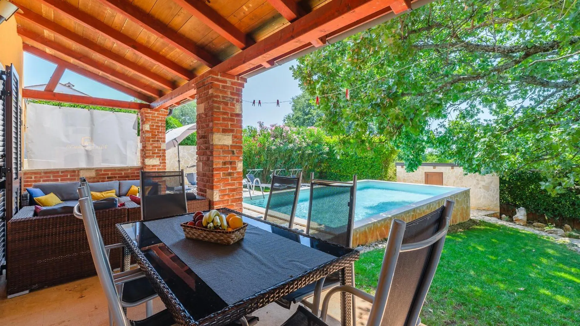 Villa Hrast Bacva  Visnjan
